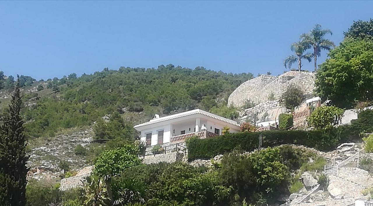 Villa Casa Ana, Fantásticas vistas al pueblo, el mar y la montaña Frigiliana Esterno foto