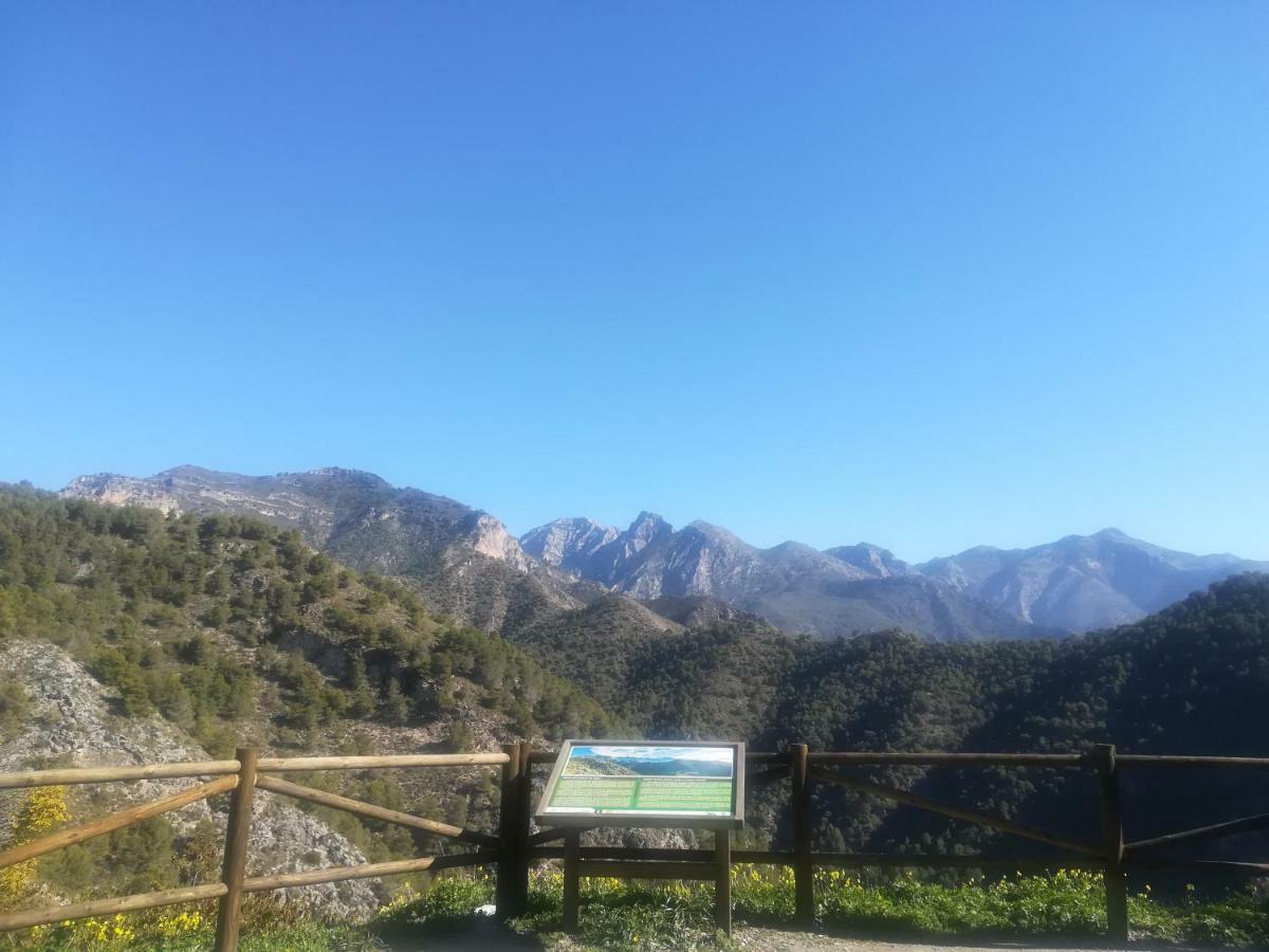 Villa Casa Ana, Fantásticas vistas al pueblo, el mar y la montaña Frigiliana Esterno foto